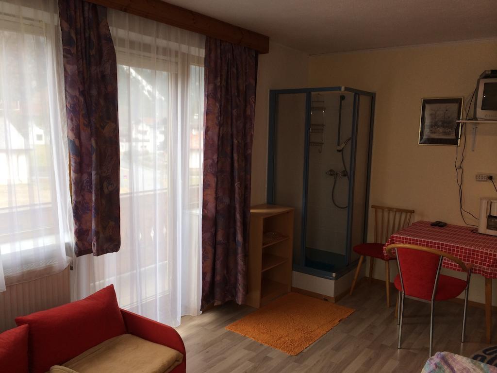 Haus Scholl Panzió Nassereith Kültér fotó