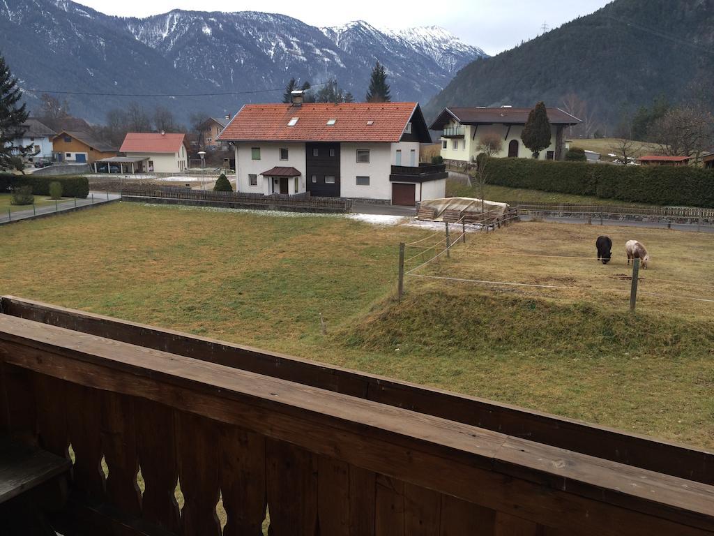 Haus Scholl Panzió Nassereith Kültér fotó